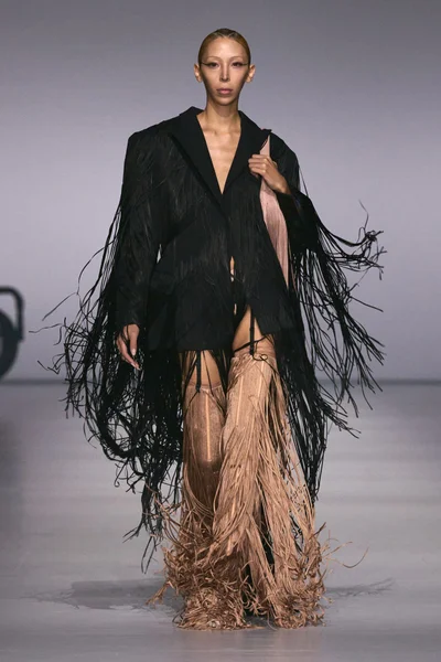 Look 31